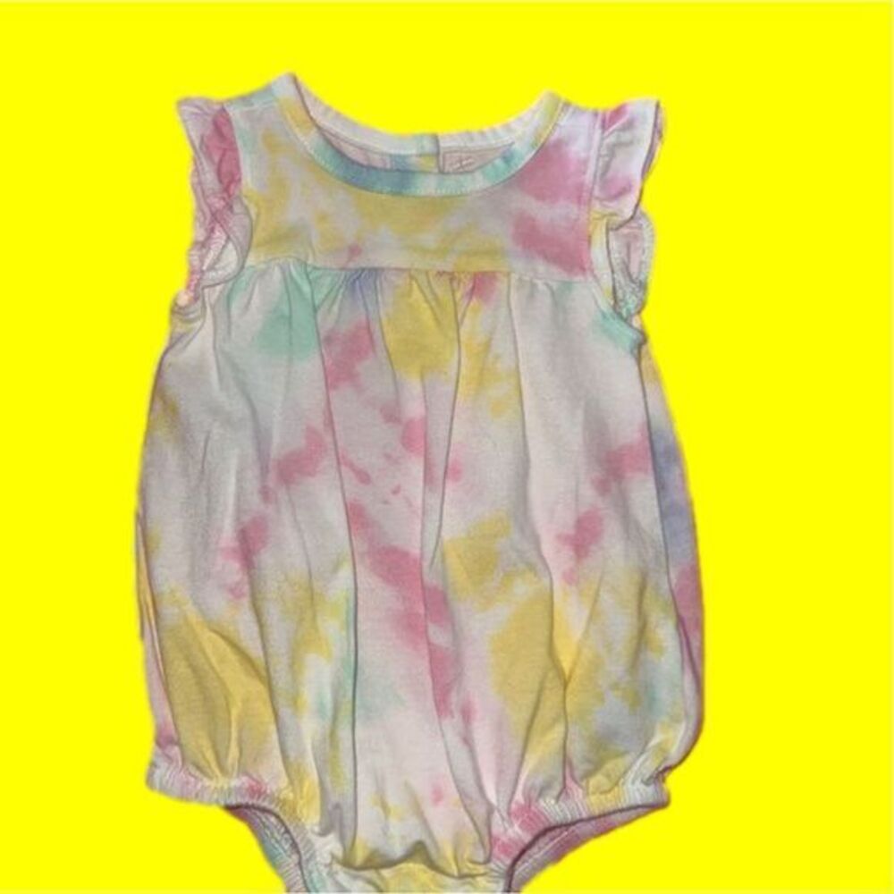 🛍Cute Little Girls Romper size 0-3 Months 🛍